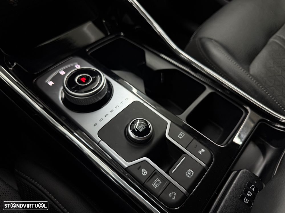 Kia Sorento 1.6 T-GDI HEV Concept - 30