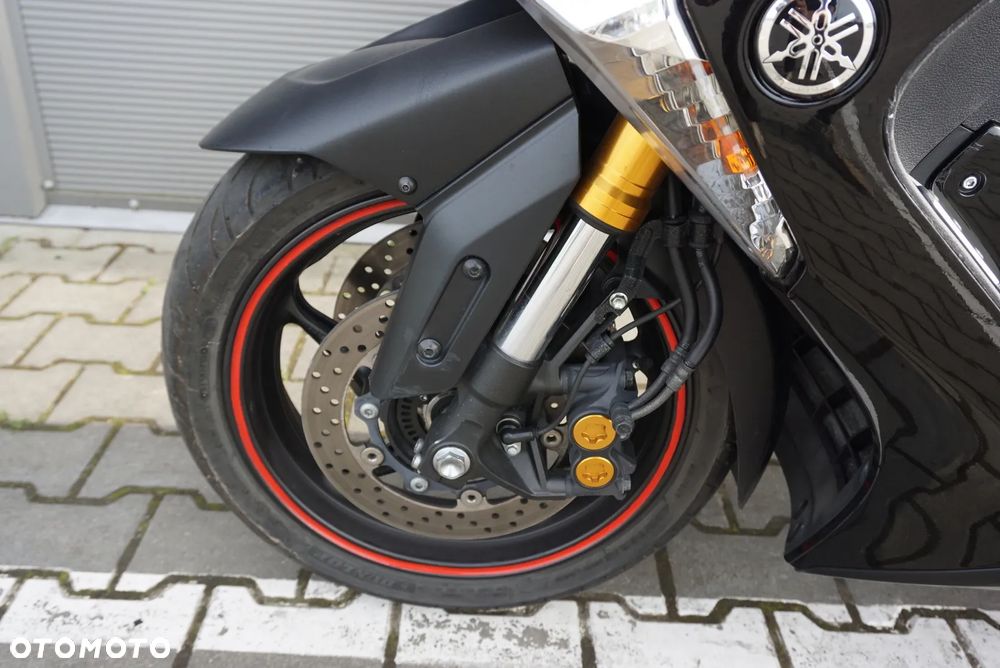 Yamaha Tmax - 10