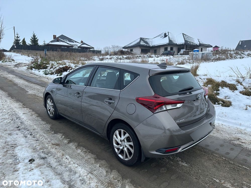 Toyota Auris Hybrid 135 Premium - 7