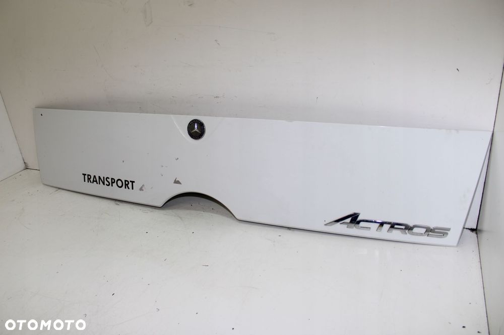 Maska MERCEDES ACTROS MP4 A9607500409 ŁADNA - 2