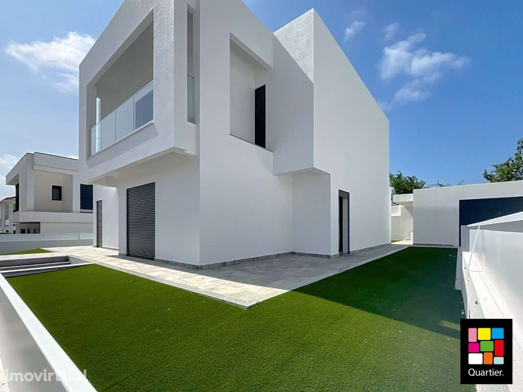 Moradia T4 Isolada em lote de 399 m2. - Grande imagem: 3/23