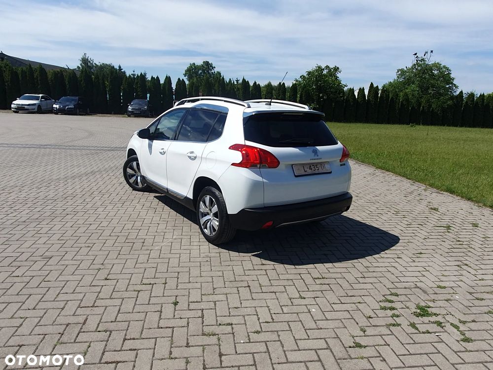 Peugeot 2008 - 9