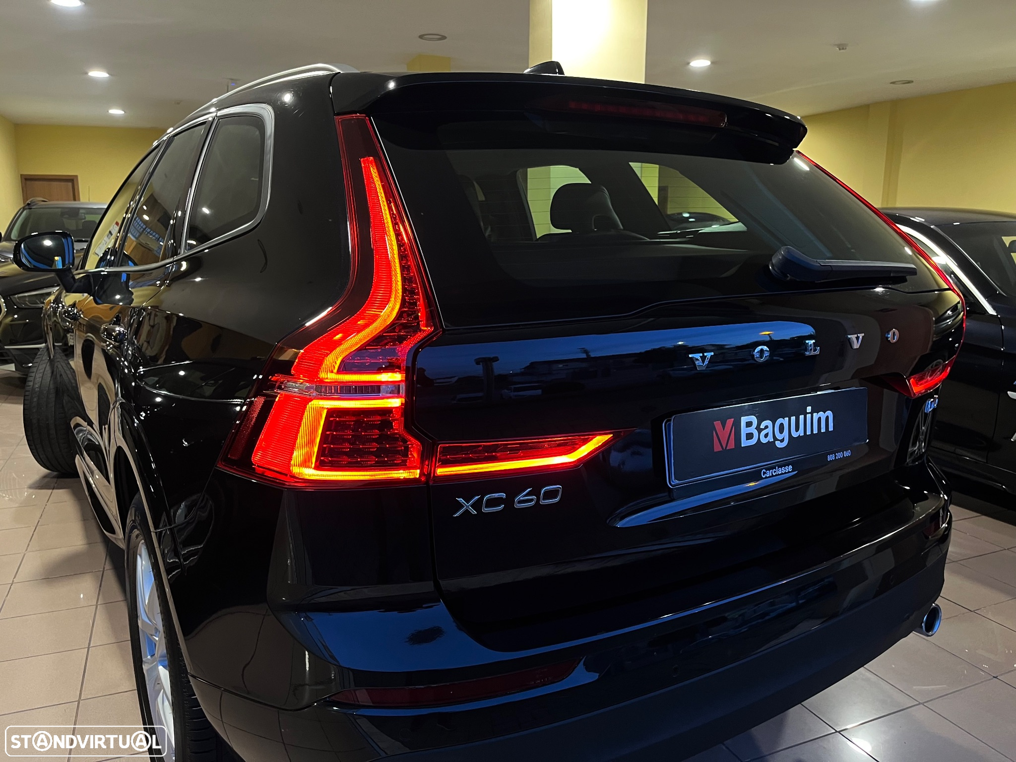 Volvo XC 60 2.0 D4 Momentum AWD Geartronic - 11