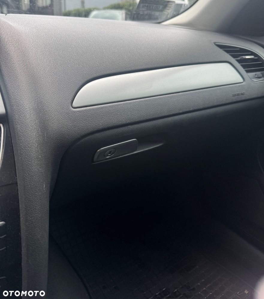 Audi A4 Avant 2.0 TDI - 10