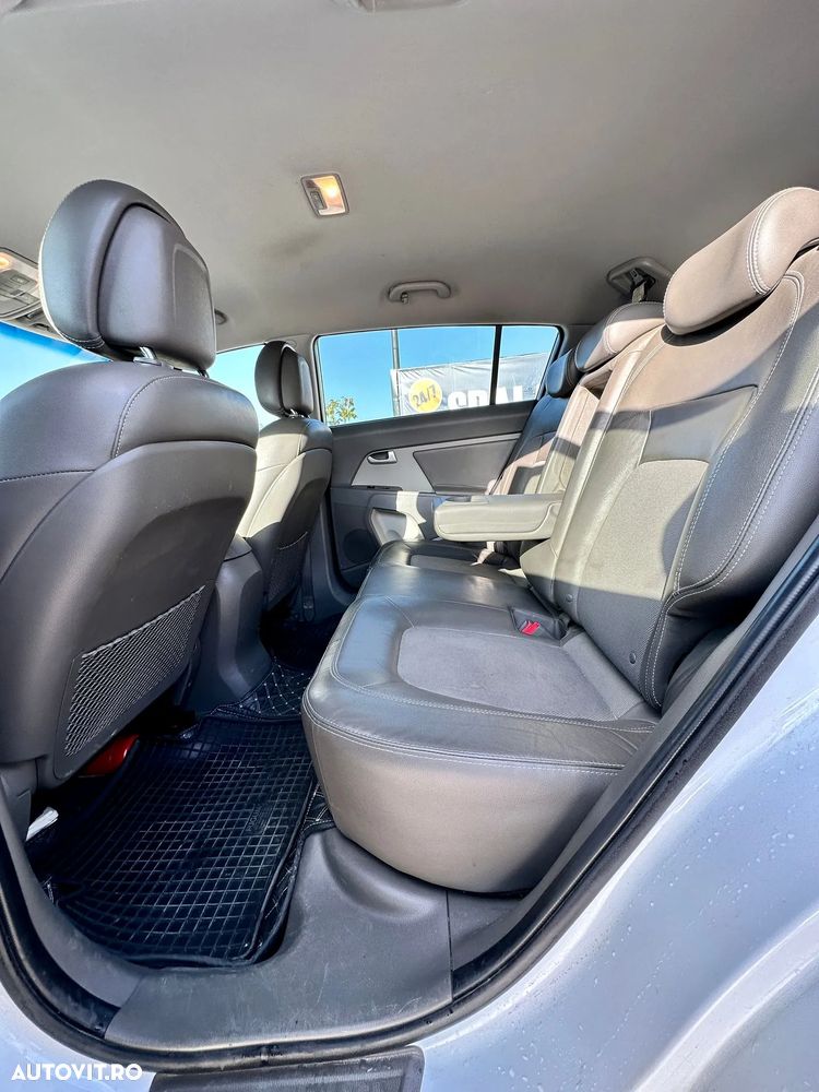 Kia Sportage 1.7 DSL MT 4x2 PREMIUM - 3