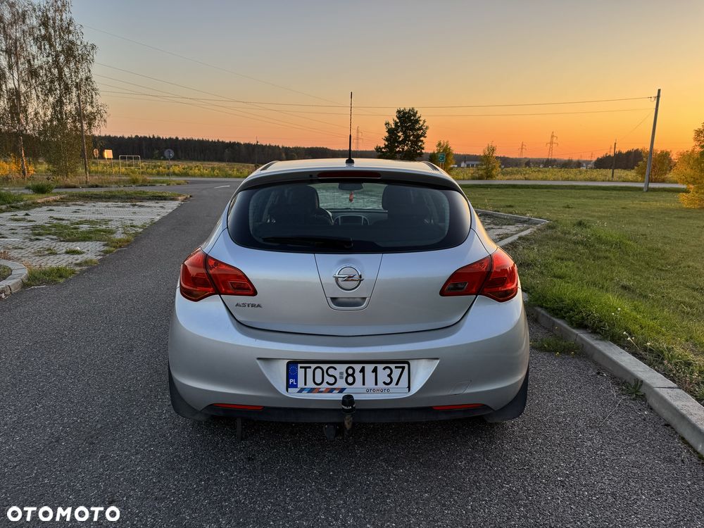Opel Astra - 4