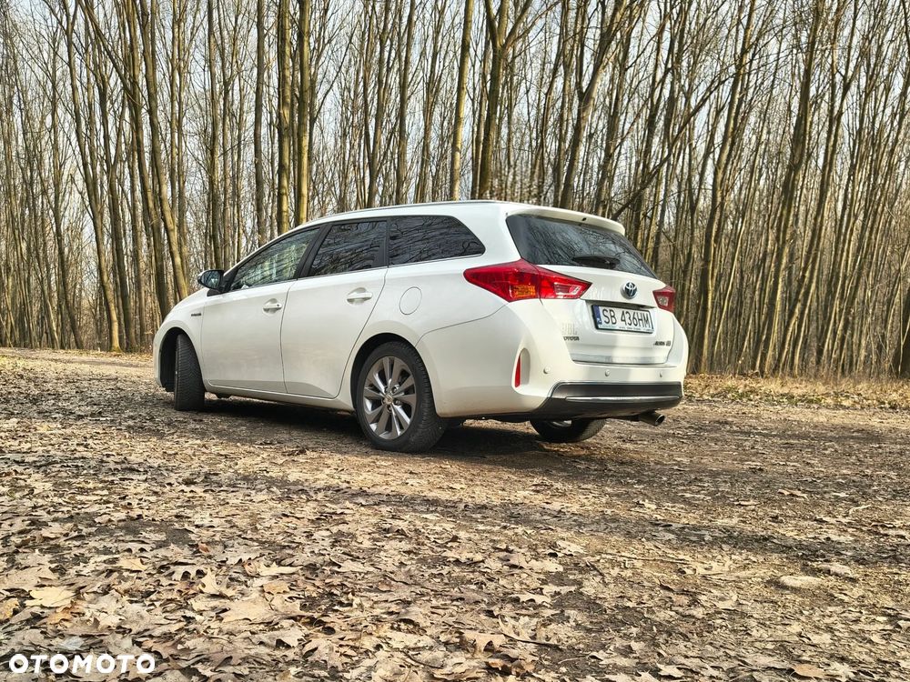Toyota Auris - 4
