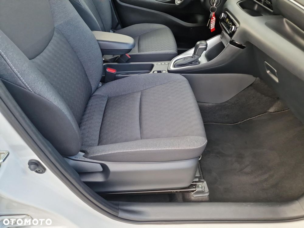Toyota Yaris - 16