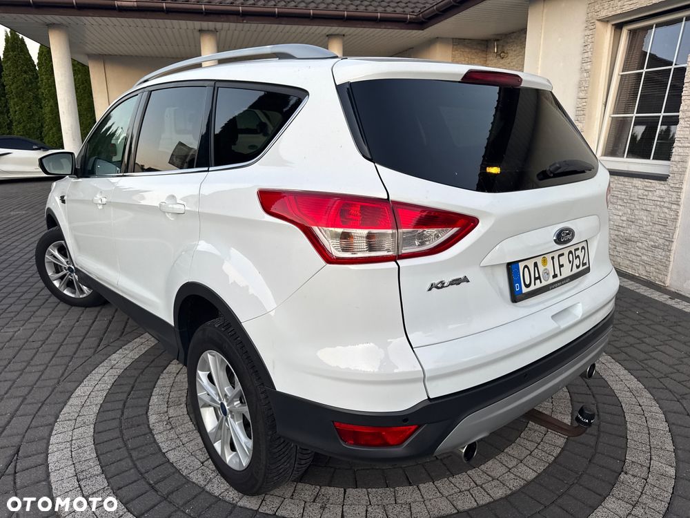 Ford Kuga 2.0 TDCi 2x4 Trend - 4