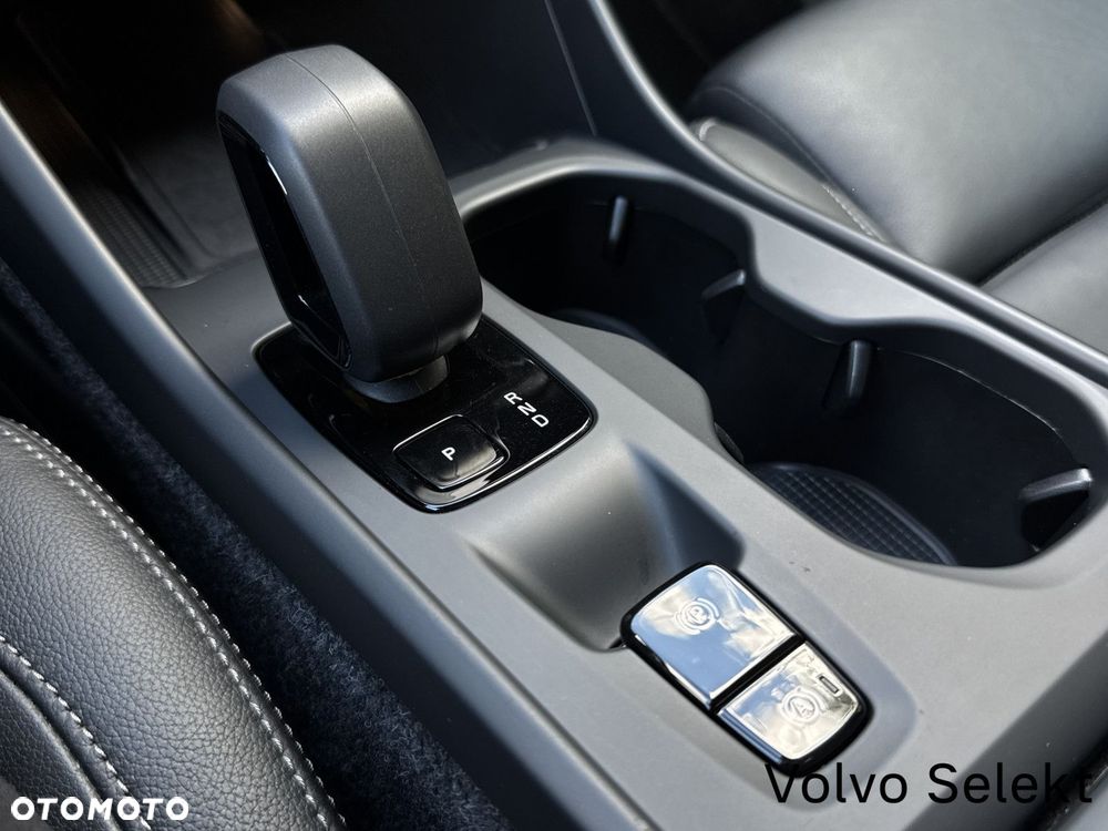 Volvo XC 40 - 24