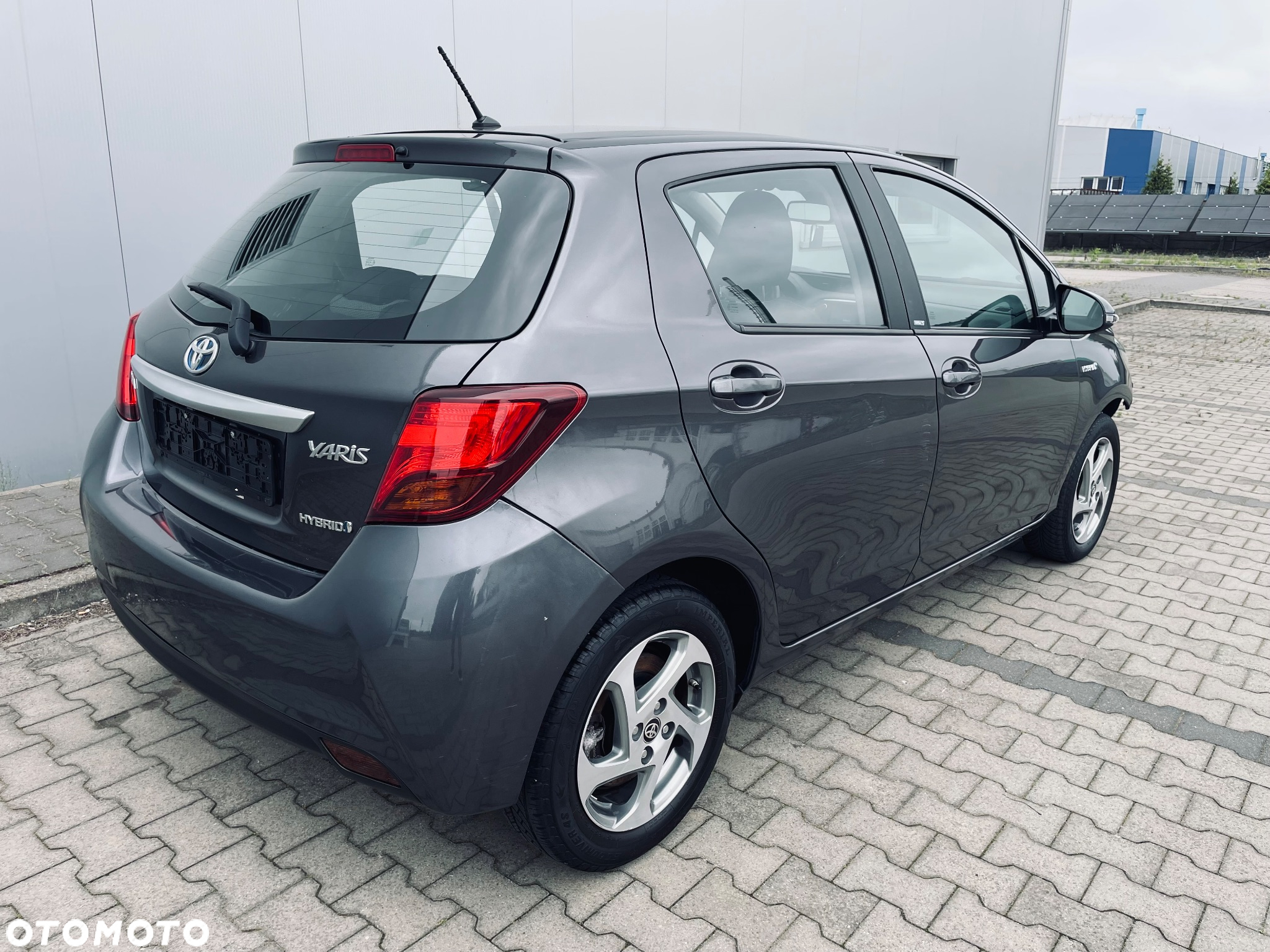 Toyota Yaris - 10