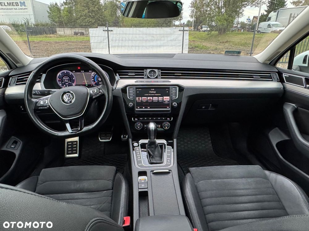 Volkswagen Passat 2.0 TDI 4Mot Elegance DSG - 29