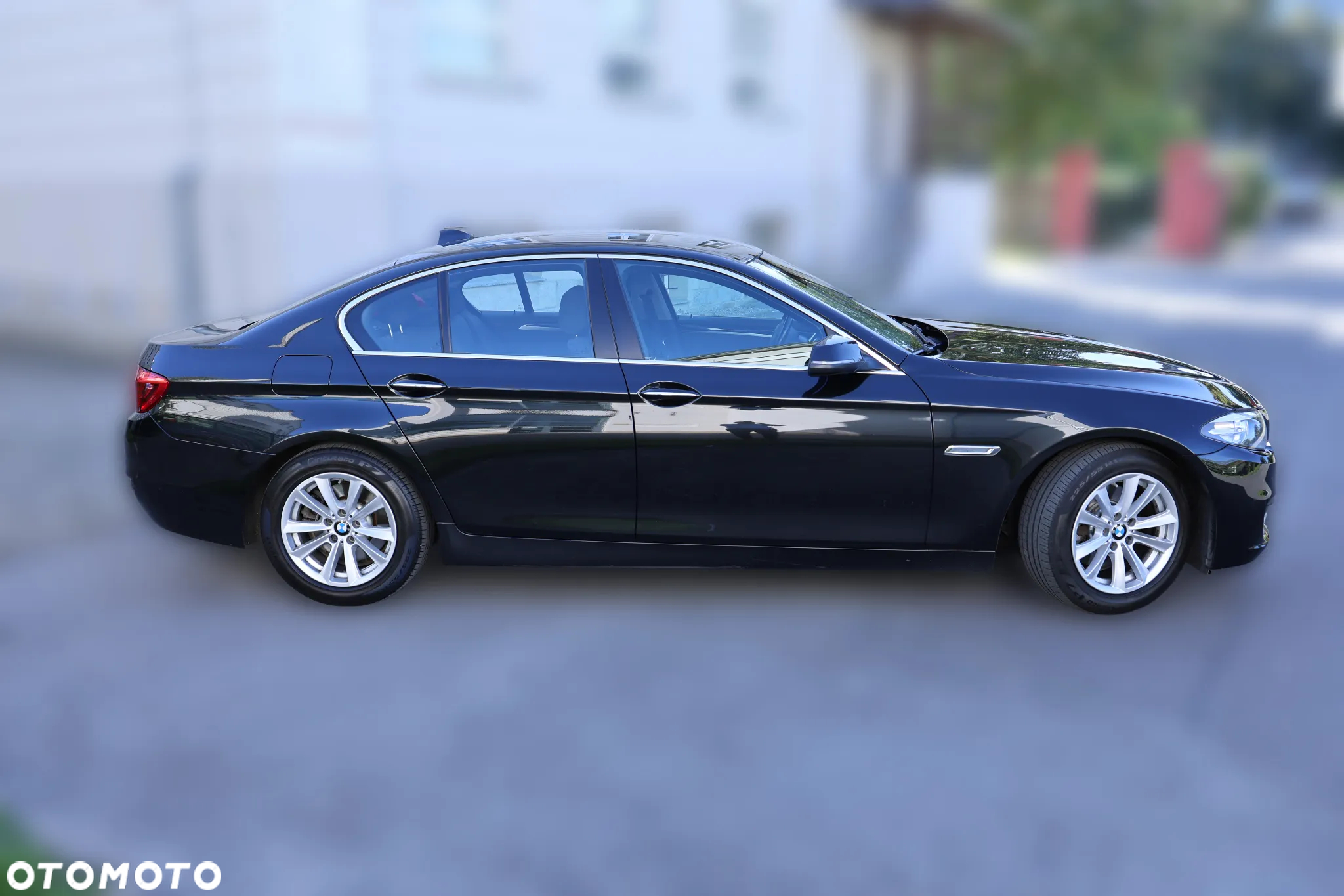 BMW Seria 5 520d xDrive - 5