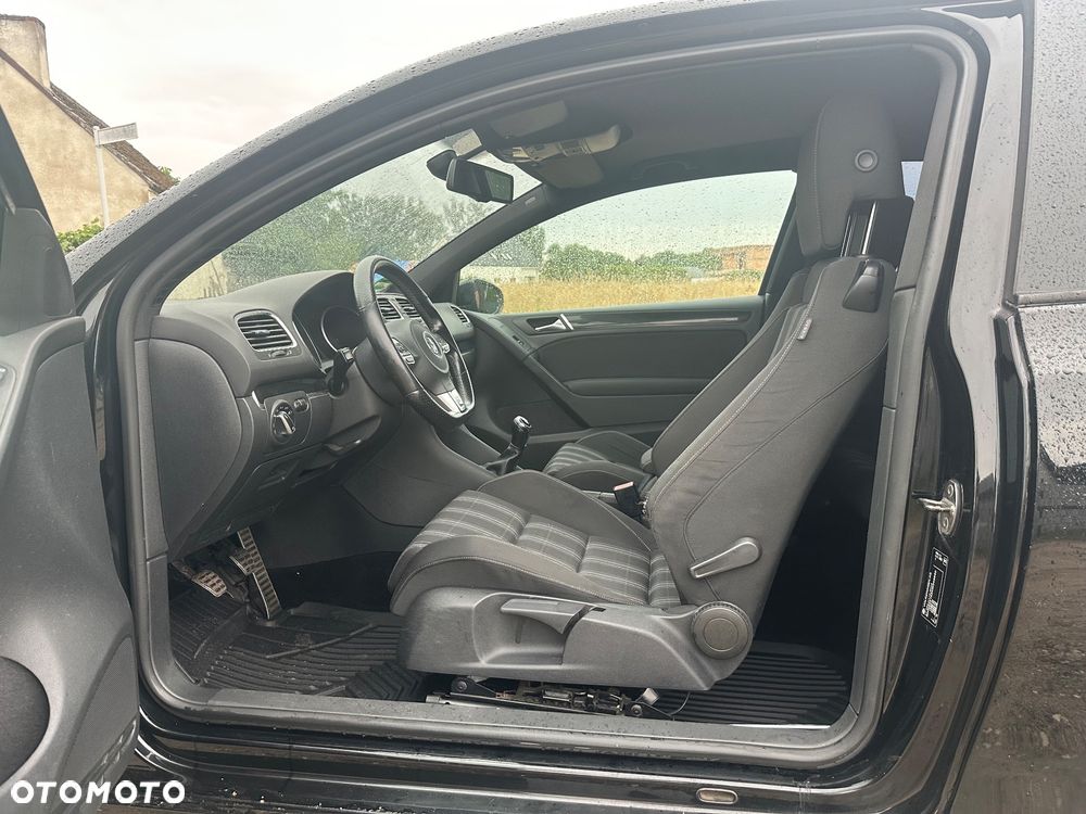 Volkswagen Golf 2.0 TDI DPF GTD - 17