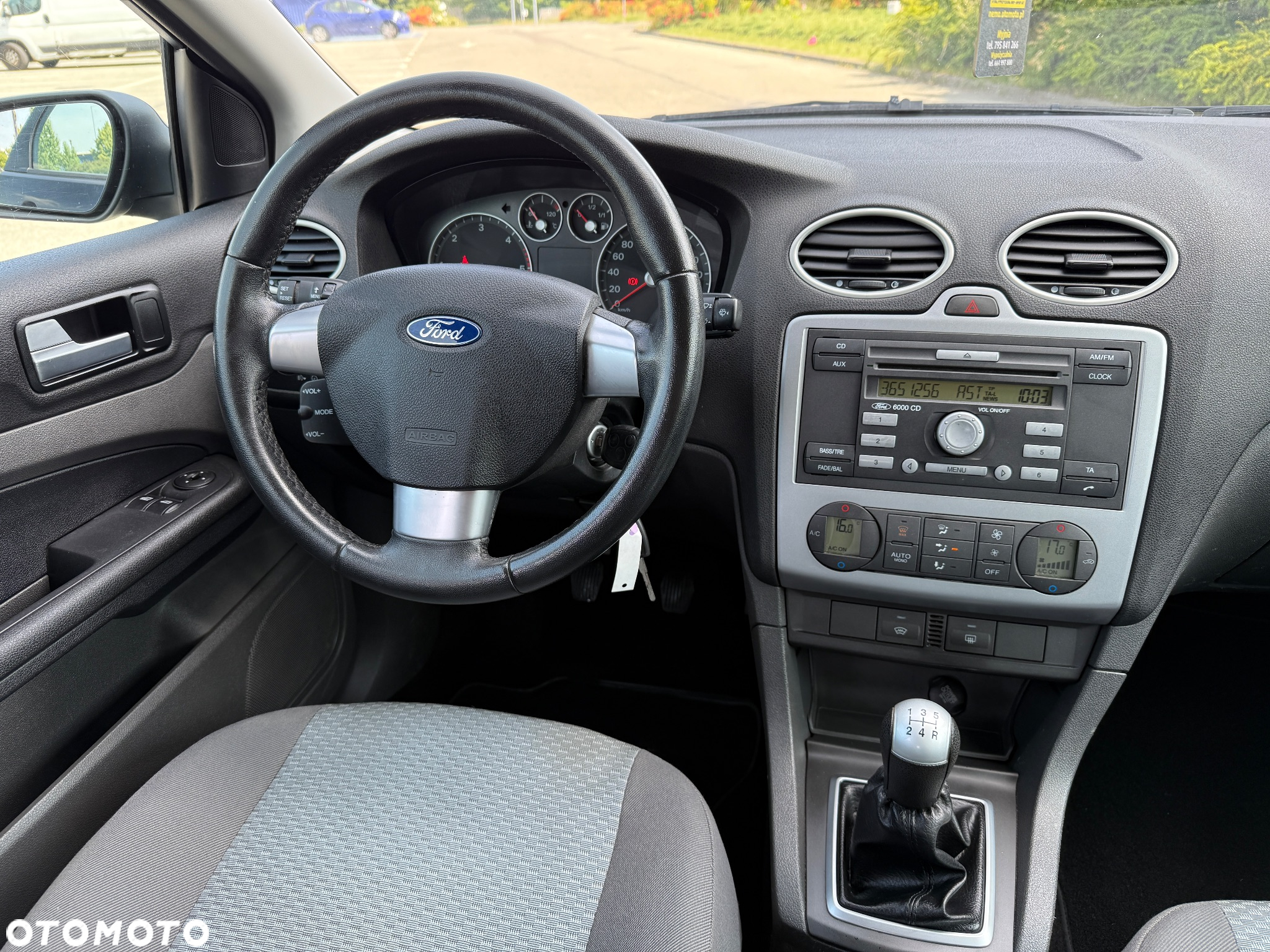 Ford Focus 1.6 TDCi Sport - 24