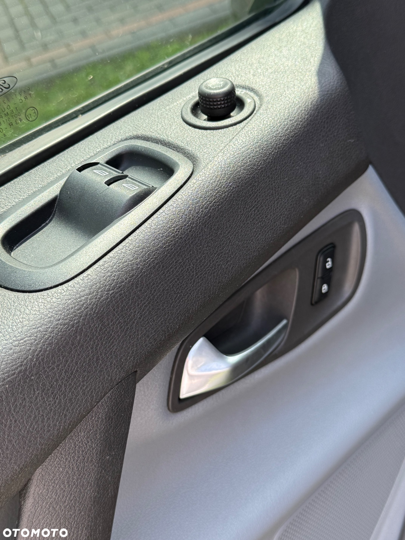 Ford Transit Coustom - 23