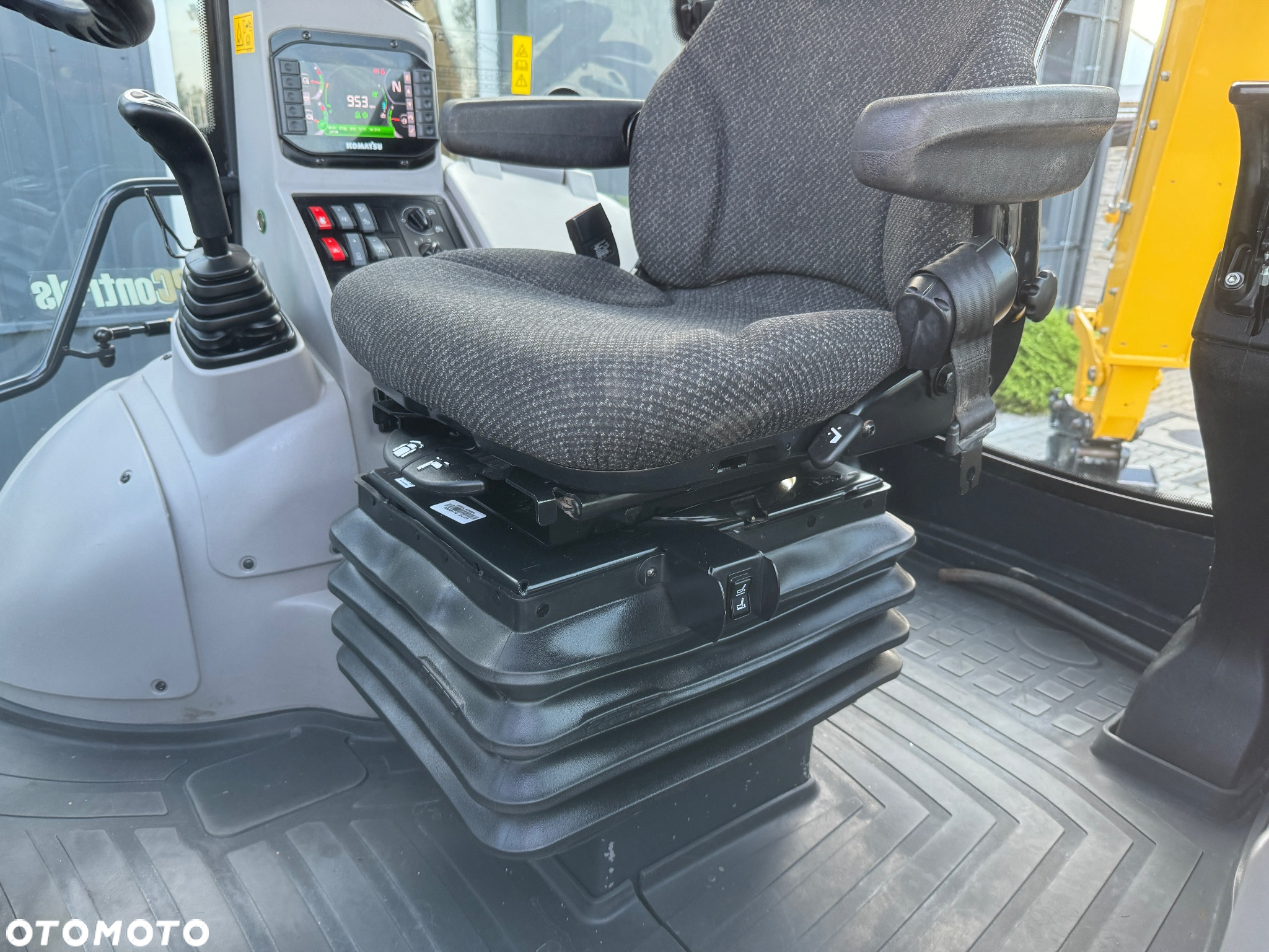 Komatsu WB 97R - 25