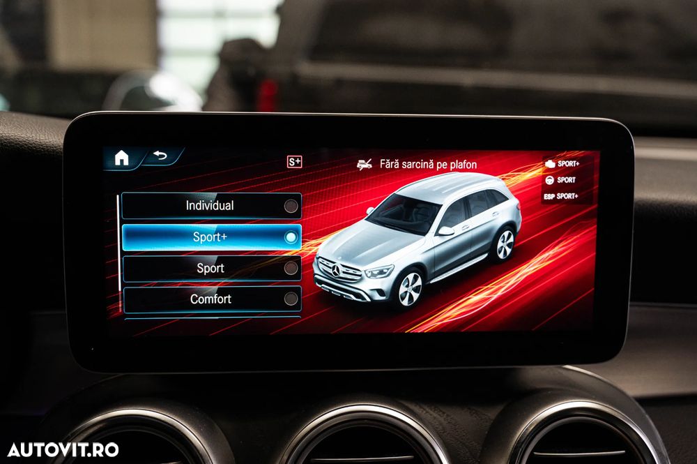 Mercedes-Benz GLC 300 4MATIC 9G-TRONIC AMG Line - 17