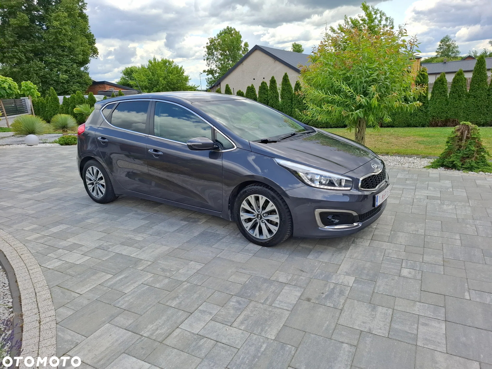 Kia Ceed 1.0 T-GDI 120 OPF Edition 7 - 17