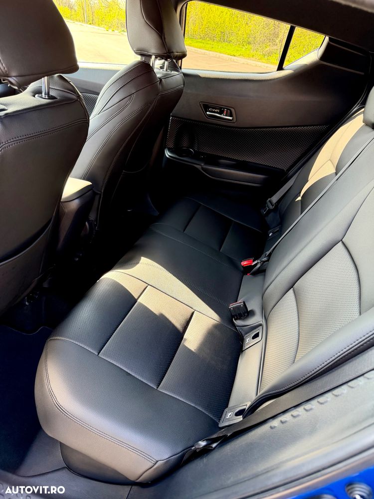 Toyota C-HR 1.8 HSD 4x2 CVT C-ult LED - 9