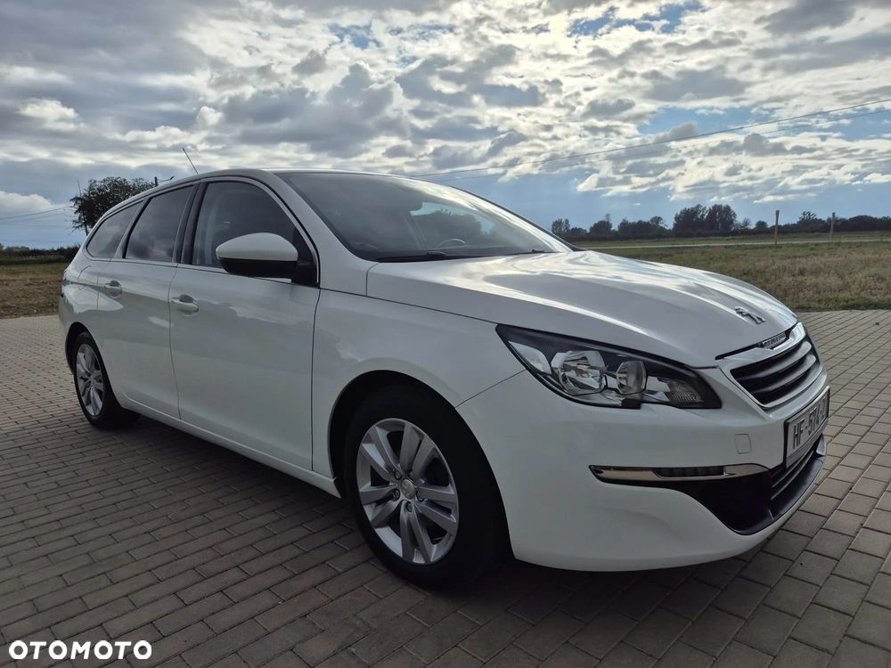 Peugeot 308 SW 1.6 BlueHDi Allure S&S - 22