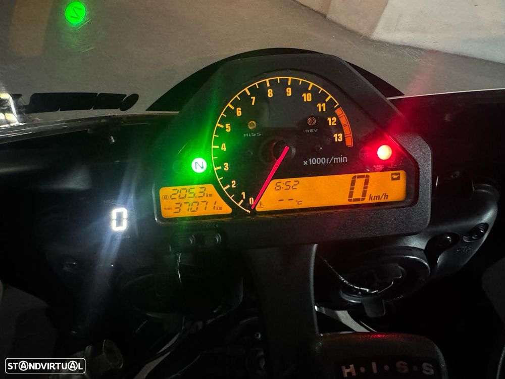 Honda CBR 1000 RR - 13