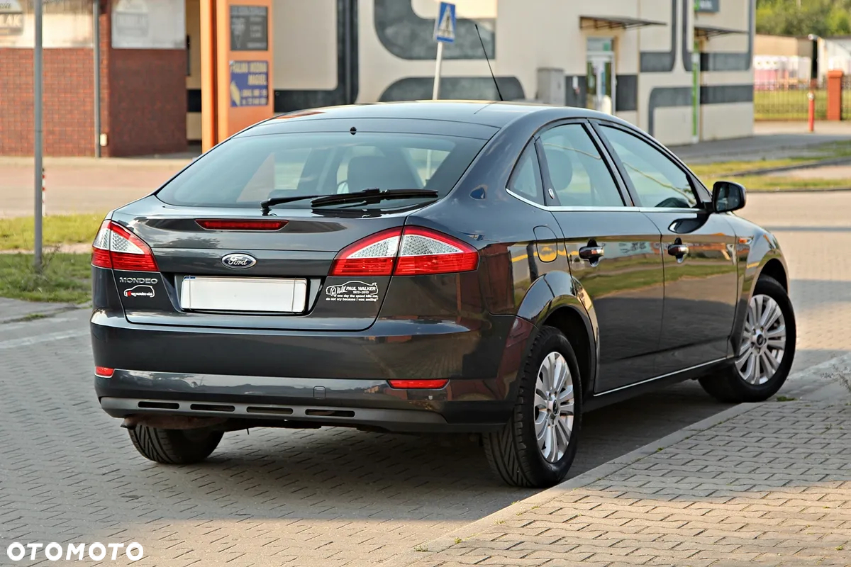 Ford Mondeo 2.0 Ghia - 3