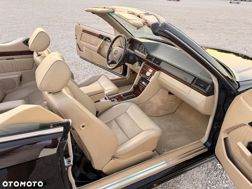 Mercedes-Benz Klasa E 320 - 40