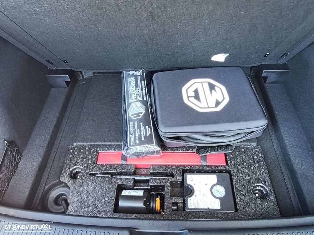 MG MG4 64 kWh Luxury - 22