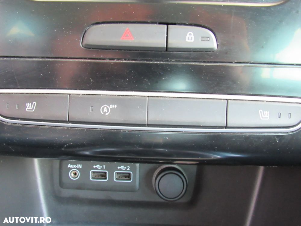 Renault Megane TCe 140 EDC GPF Intens - 29