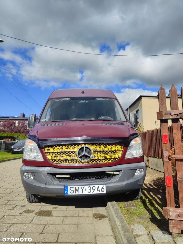 Mercedes-Benz Sprinter - 2