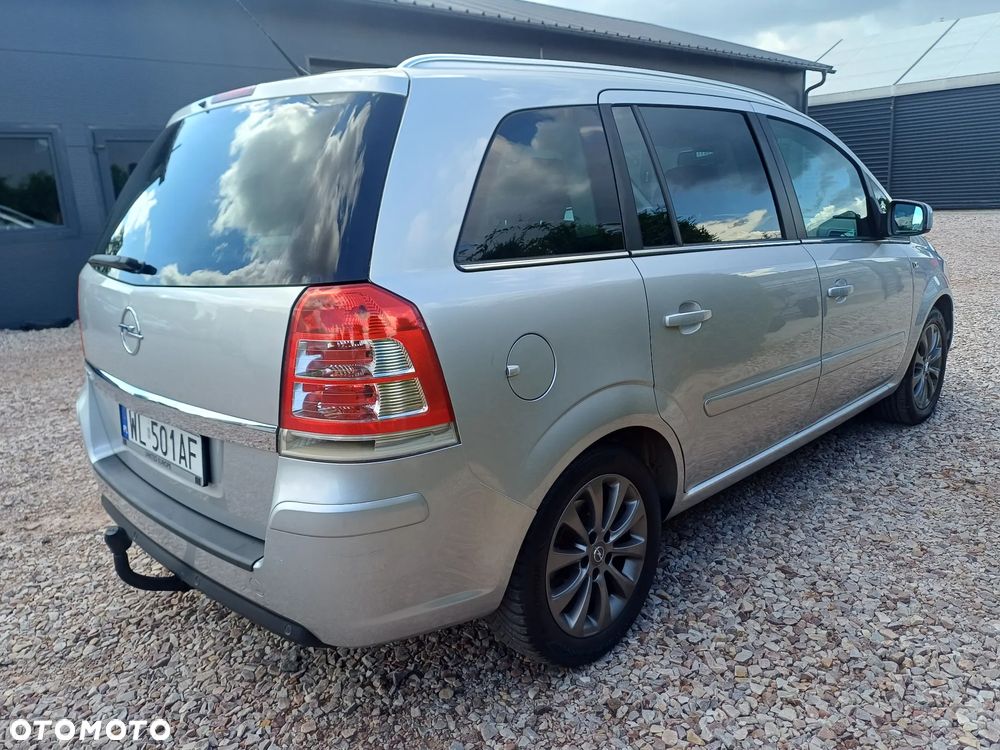 Opel Zafira 1.8 Family Plus - 12