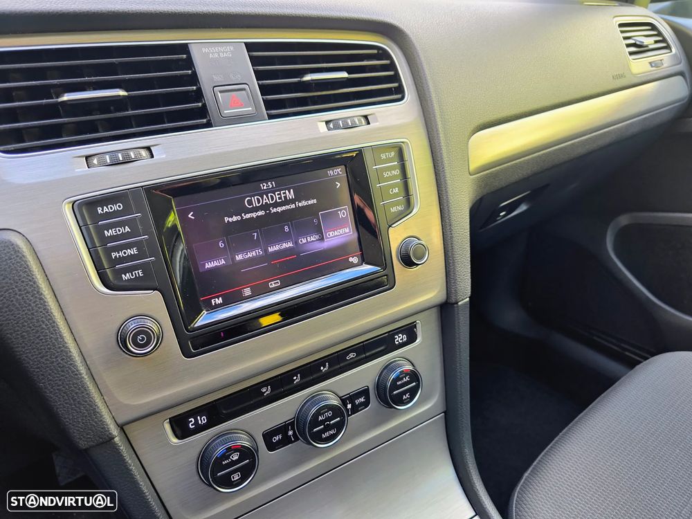 VW Golf Variant 1.6 TDi BlueMotion Confortline - 26