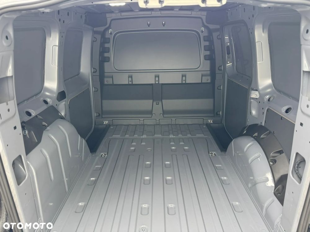 Volkswagen Caddy Cargo - 12