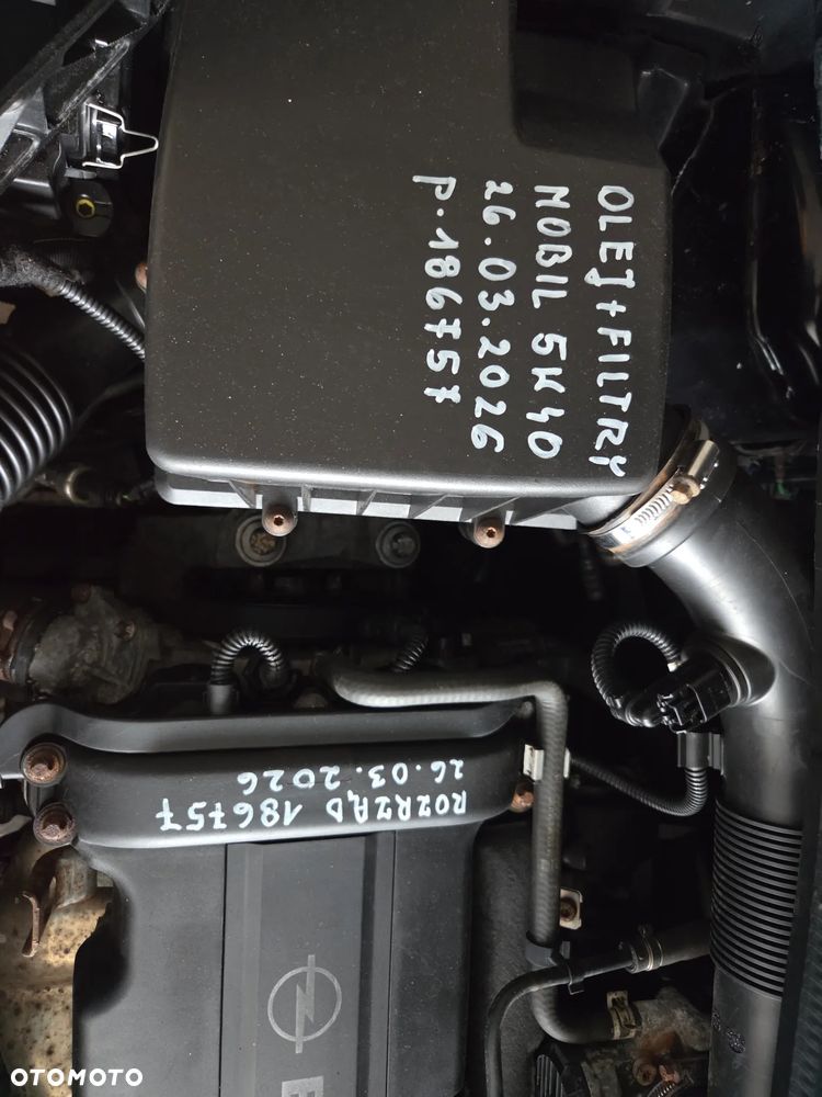 Opel Corsa 1.4 16V Catch me now - 23