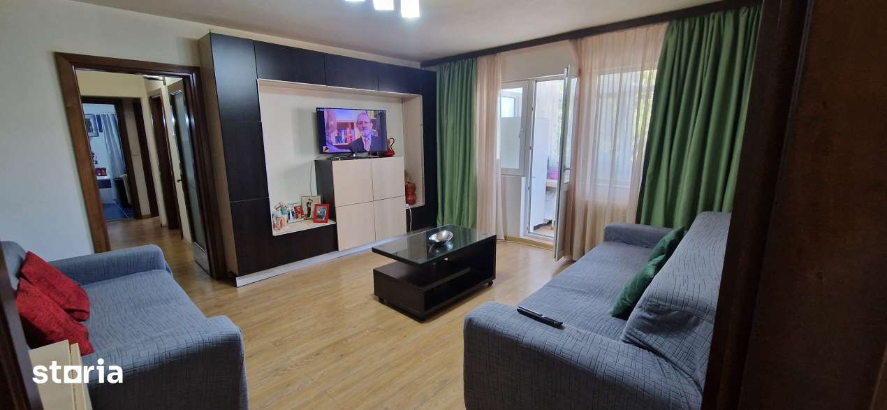 Apartament 3 camere, 67 mp, etaj 1/4, zona Rovine — fotografia 1