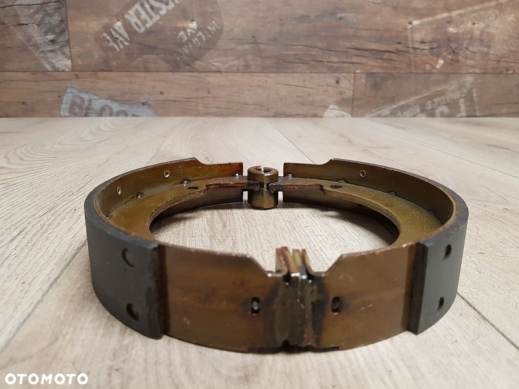 Szczęki hamulcowe tył Chrome Specialties 130100 Harley Davidson Big Twin - 3
