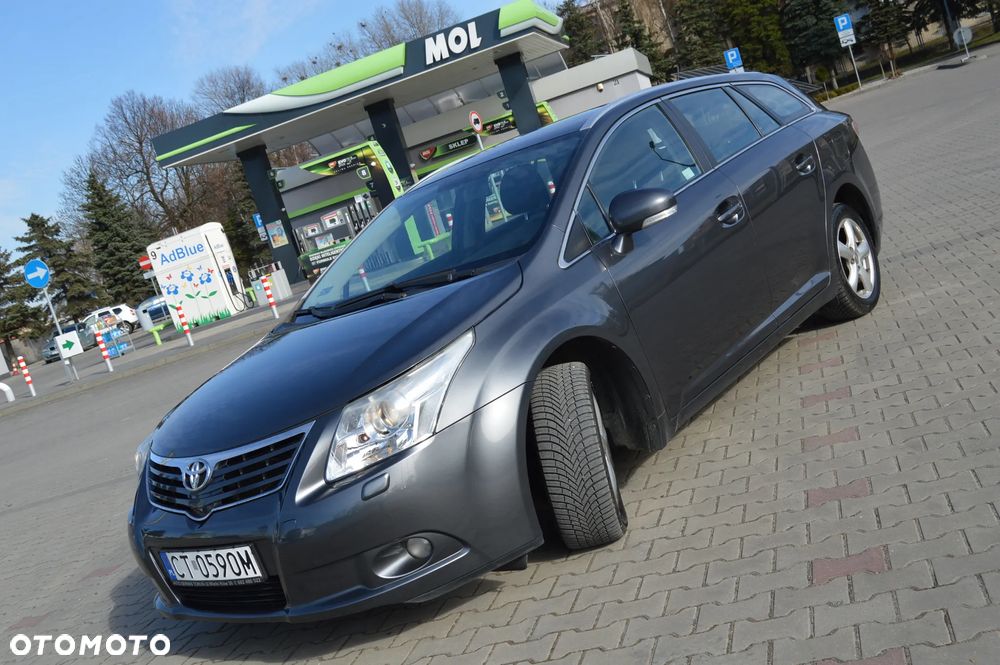 Toyota Avensis 2.0 D-4D Sol - 24