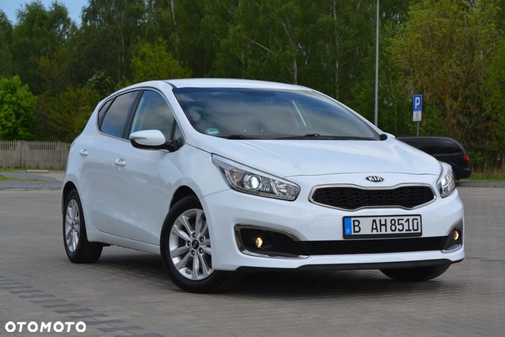 Kia Ceed - 1