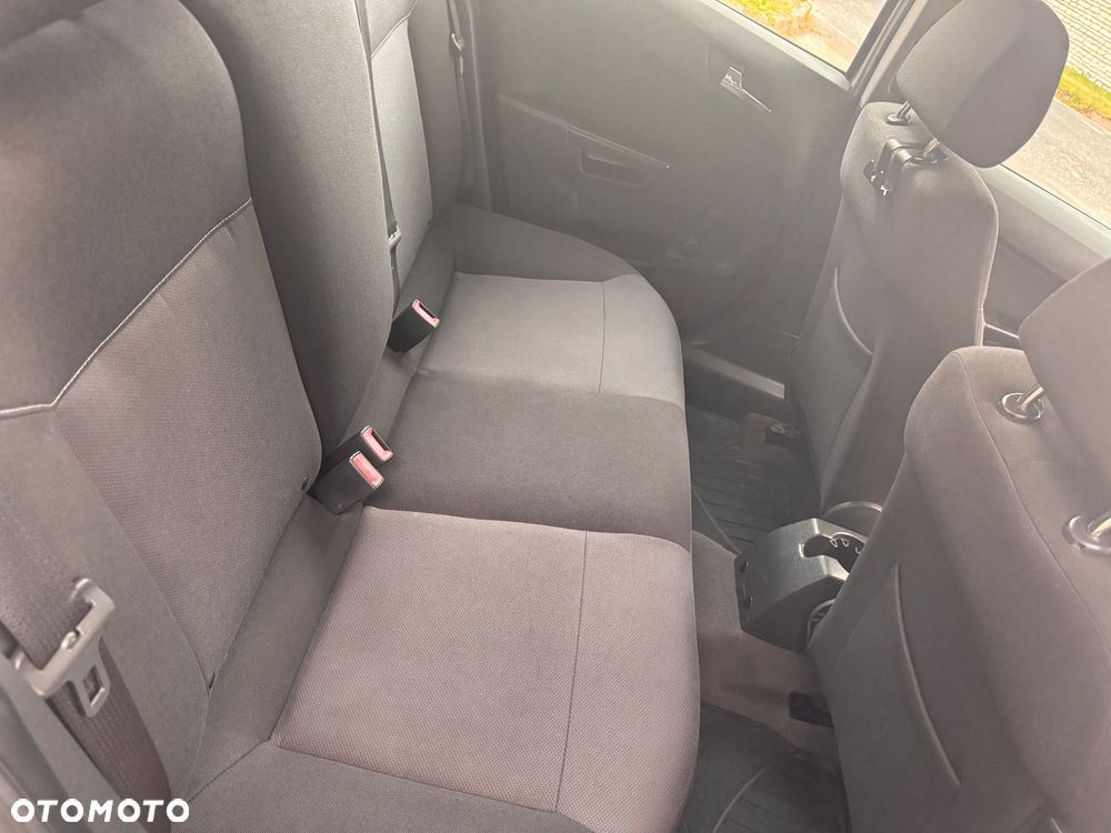Opel Astra 1.6 Active - 12