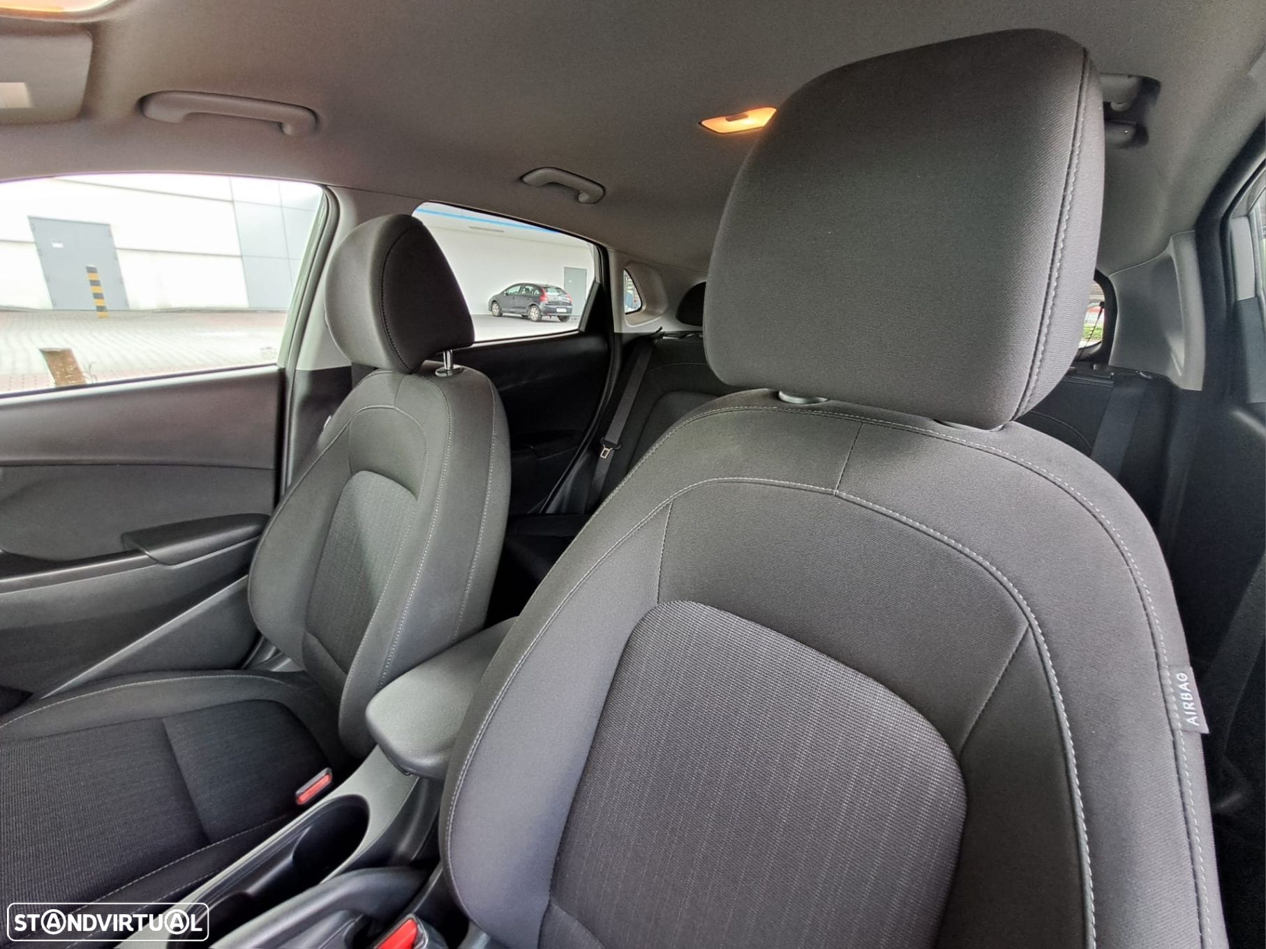 Hyundai Kauai - 8