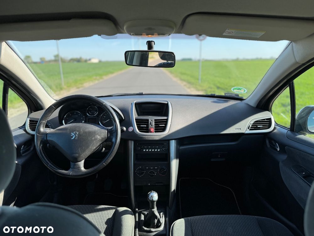 Peugeot 207 1.6 HDi 16V Trendy - 6