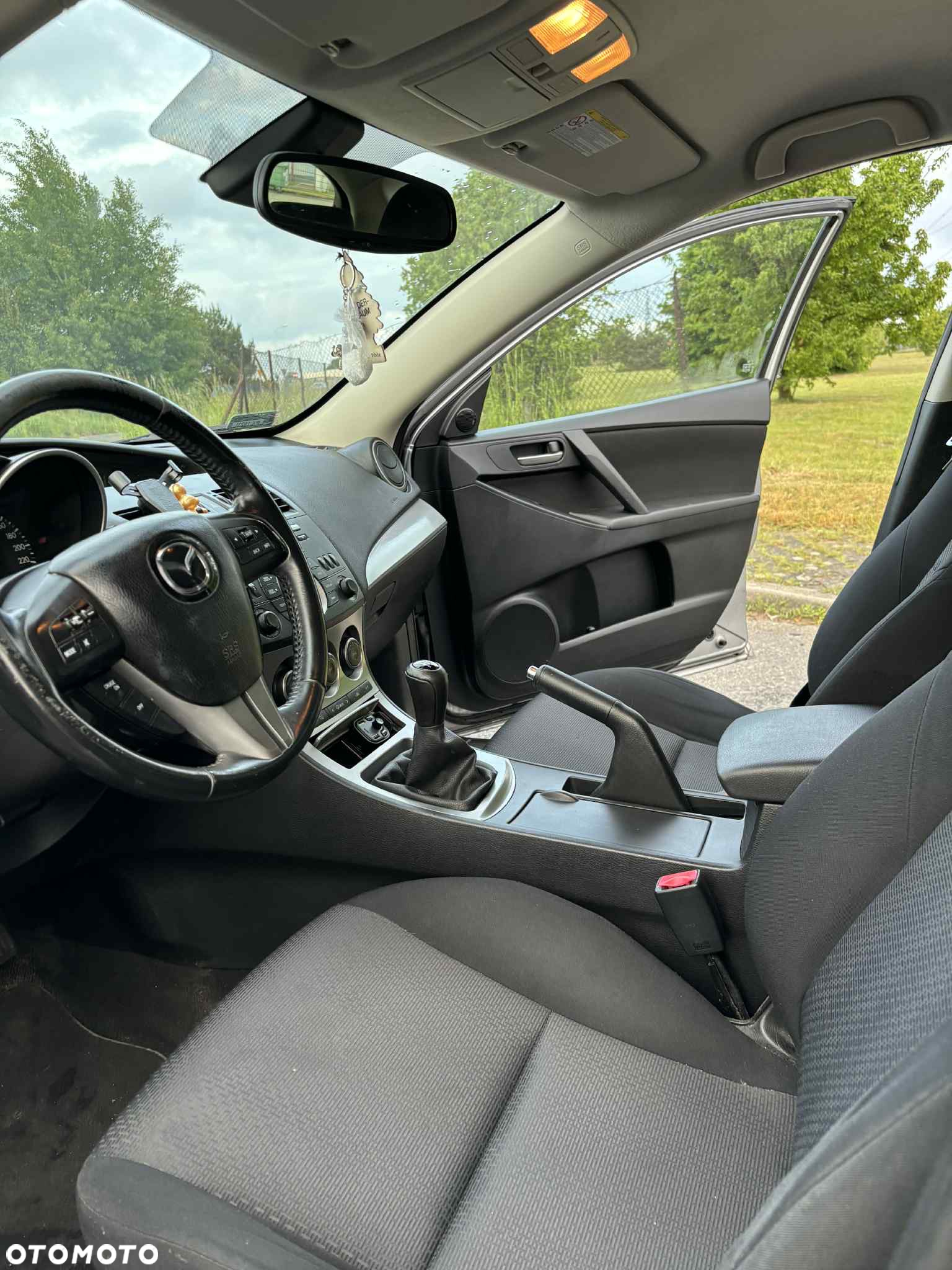 Mazda 3 - 10