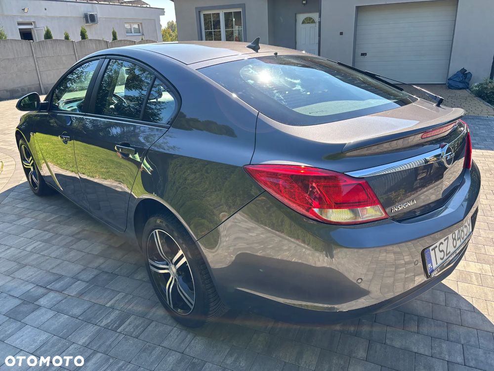 Opel Insignia - 10