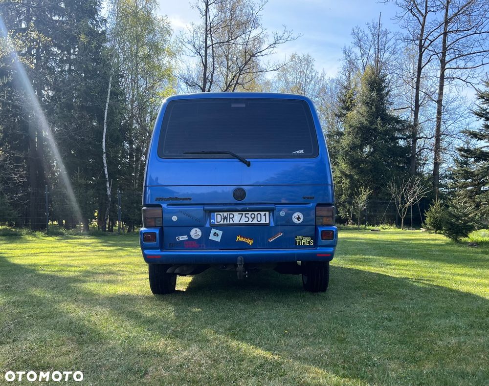 Volkswagen Multivan - 5