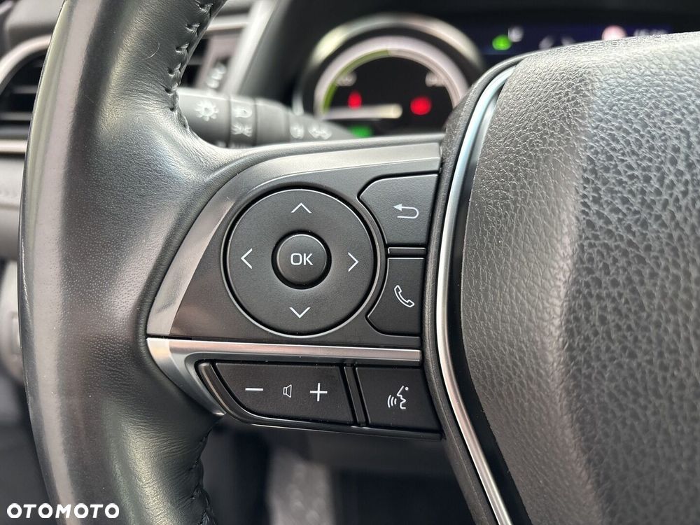 Toyota Camry 2.5 Hybrid Comfort CVT - 14