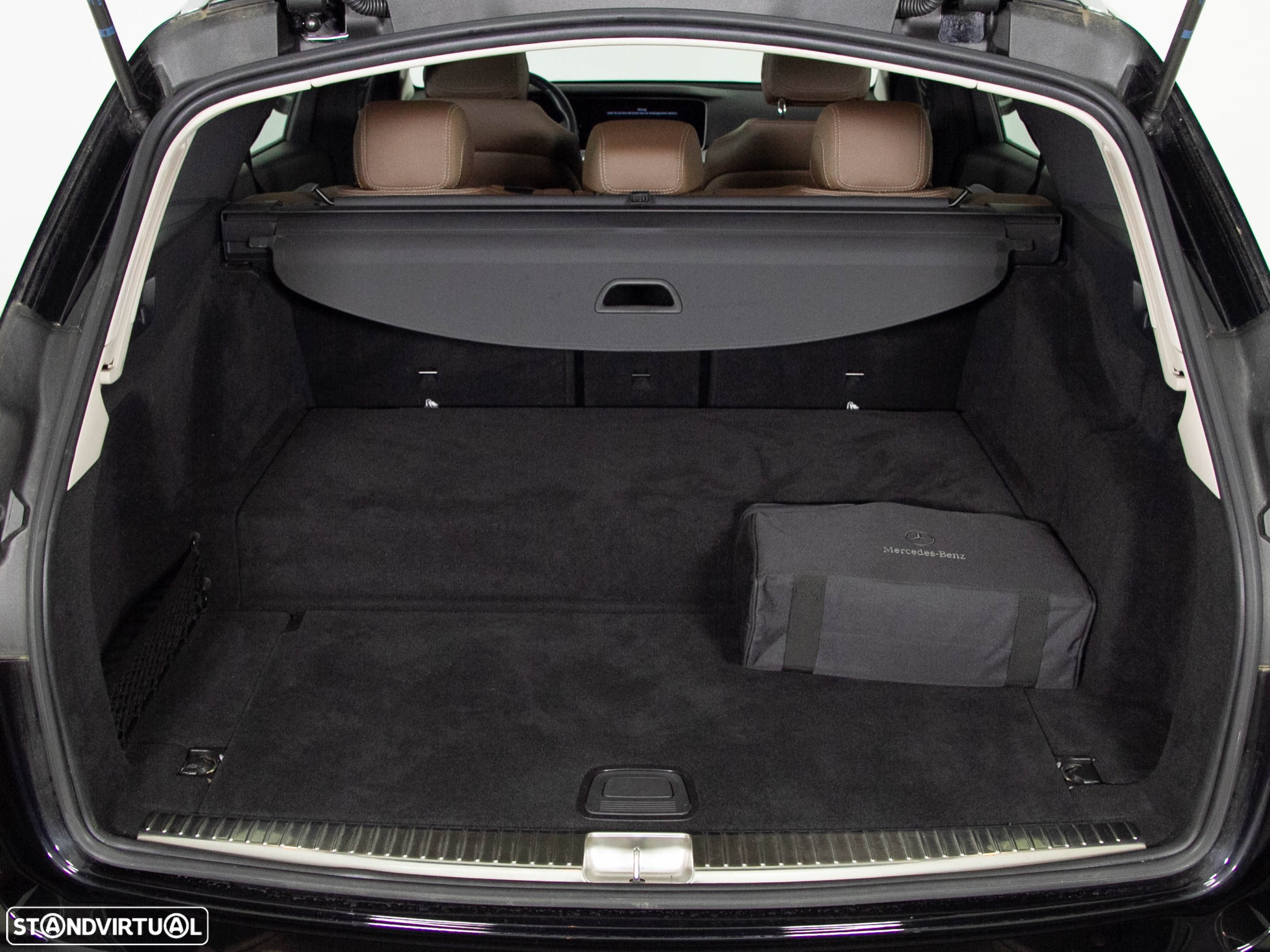 Mercedes-Benz E 300 de Avantgarde 4Matic - 8