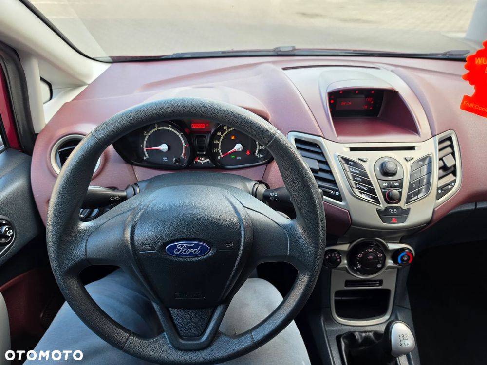 Ford Fiesta 1.25 Celebration - 19