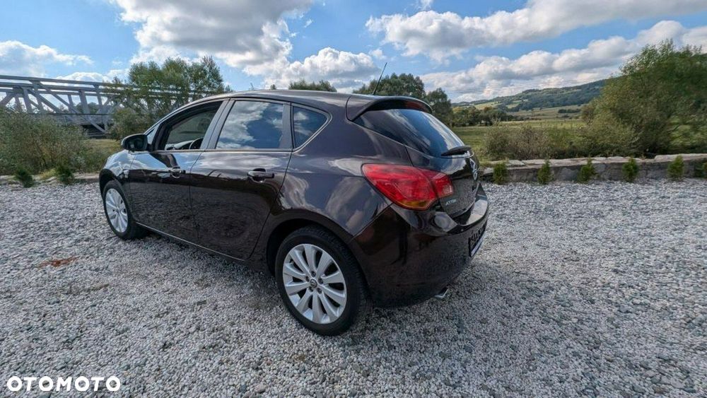 Opel Astra - 10
