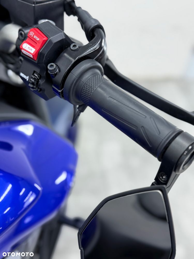 Yamaha MT - 17